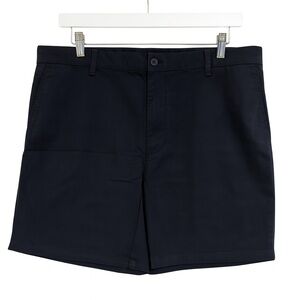 Old Navy Men's Navy Slim Fit Shorts. Size: 44 New with Tags